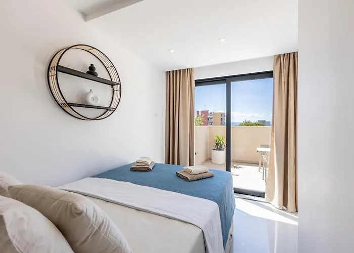 Vista Apartments