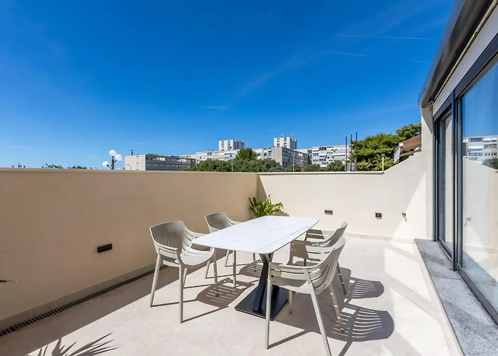 Vista Apartments